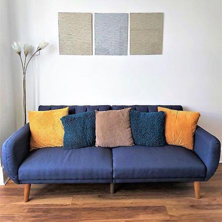 Ferienwohnung Beautifully Renovated 2 Bed Flat - Close To Beach Southend-on-Sea Exterior foto