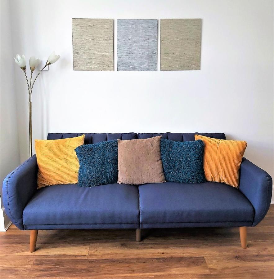 Ferienwohnung Beautifully Renovated 2 Bed Flat - Close To Beach Southend-on-Sea Exterior foto